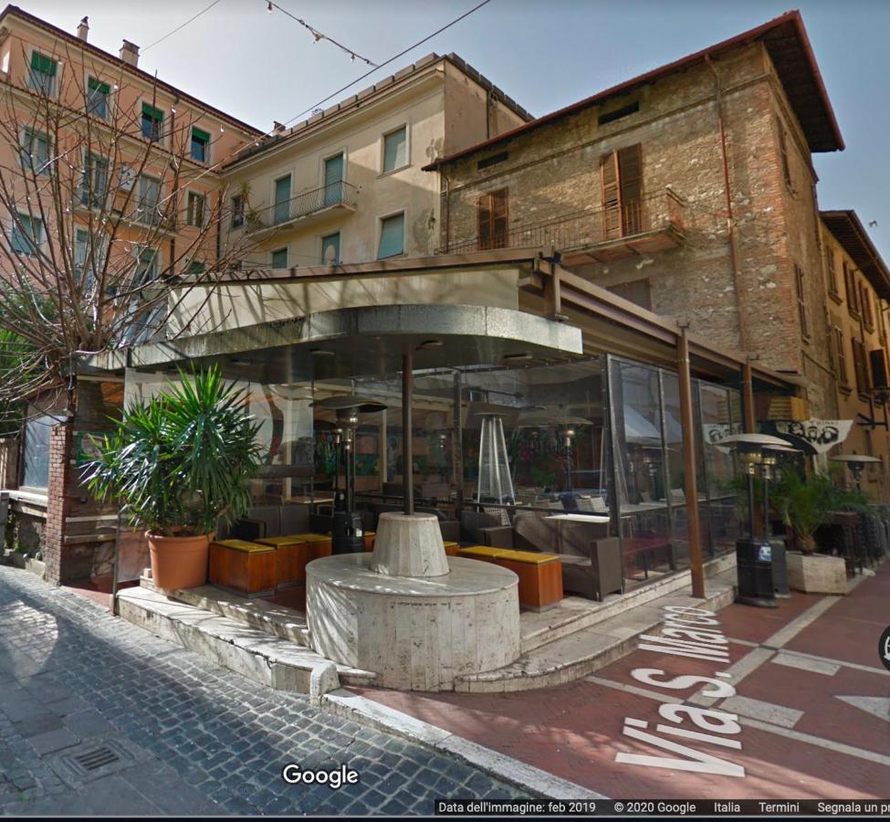 Alloggio Urbano - Centro Storico Терни Екстериор снимка